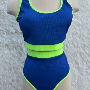 New Temp Me Swim Set in Blue and Neon Green size 16W